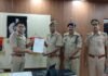 UP: नहर में डूब रही महिला के लिए ‘देवदूत’ बने आरक्षी कैलाश यादव, जान की परवाह किए बिना पानी में कूदकर बचाई जिंदगी
