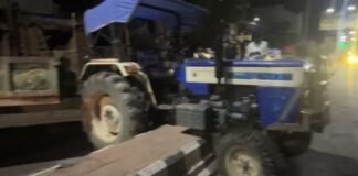 हाथरस बिना चालक के अचानक चल पड़ा ट्रैक्टर, डिवाइडर पार कर दूसरी लेन में पहुंचा