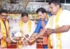 सीतापुर पुलिस लाइन में गूंजे कान्हा के जयकारे, आधी रात को हुआ श्रीकृष्ण जन्म