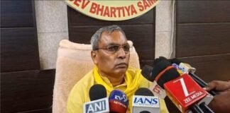 UP: P से पहली बार, D से दूसरी बार, A से अबकी हारेंगे- PDA पर ओमप्रकाश राजभर का अखिलेश पर तीखा हमला