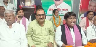 बलिया में सपा की मासिक बैठक, बाढ़ और अपराध समेत 2027 चुनाव की तैयारियों पर मंथन