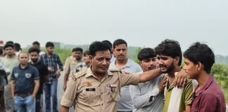 UP: 11 दिन से लापता अतुल का जंगल में मिला शव, परिजनों ने जताई हत्या की आशंका, दोस्तों पर लगाए आरोप