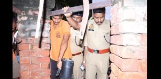 UP: घर के बाहर खेलते-खेलते गायब हुआ 2 वर्षीय अनस, 22 घंटे बाद तालाब से मिला शव