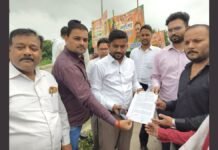 UP: लोधेश्वर धाम आवागमन विवाद में हाईकोर्ट के आदेश पर NHAI का निरीक्षण, बाईपास के विरोध में सौंपा ज्ञापन
