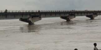 UP: घाघरा-सरयू उफान पर, बाराबंकी के तराई इलाकों में बाढ़ का संकट गहराया!