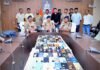 UP: 20 लाख के 100 खोए मोबाइल बरामद, इटावा पुलिस ने मालिकों के चेहरे पर लौटाई मुस्कान
