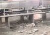मथुरा जंक्शन पर बड़ा हादसा टला, प्रतीक्षालय में छत से भरभराकर गिरा प्लास्टर, बेंच पर बैठे यात्रियों में मची अफरा-तफरी