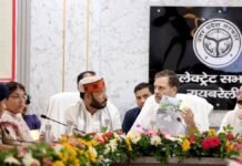 रायबरेली की सड़कों की बदहाली, राहुल गांधी ने तस्वीरें दिखा कर किया सवाल, अफसरों के चेहरे का उड़ा रंग