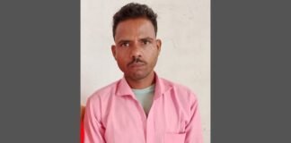 UP: तेज रफ्तार कार ने ई-रिक्शा में मारी टक्कर, चालक की मौत, परिवार में मचा कोहराम