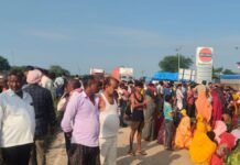मिर्जापुर में शौच कर लौट रहे साइकिल सवार छात्र सहित दो को ट्रक ने कुचला, मौके पर मौत, आक्रोशित लोगों ने किया हाई-वे जाम