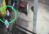 जौनपुर में दबंगई का VIDEO वायरल, पिस्टल की नोक पर दुकानदार को धमकाया, फिर जमकर पीटा