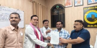 बांदा के गांवों में अघोषित बिजली कटौती से लोग परेशान, सपा ने विद्युत विभाग से की तत्काल समाधान की मांग