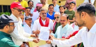 UP: बांदा में जनसमस्याओं का अंबार, सड़क-बिजली और जलभराव से जनता बेहाल