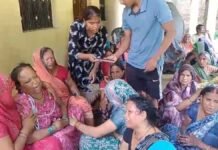 UP: धान की सिंचाई के दौरान करंट की चपेट में आने से किसान की मौत, पत्नी ने लगाया झटका तार में करंट उतरने का आरोप