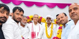 मथुरा: 19 साल से बंद चीनी मिल फिर होगी शुरू, बजट पास होने के बाद मथुरा पहुंचे मंत्री का जोरदार स्वागत