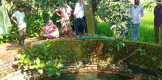 मिर्जापुर: कुएं पर बैठा था मगरमच्छ, पानी लेने पहुंचे तो उड़ गए होश, ग्रामीणों ने ऐसे किया रेस्क्यू