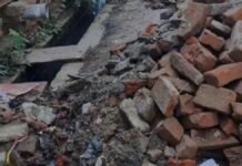 UP: वार्ड 17 में जलभराव से गलियां बनीं तालाब, गंदगी और दुर्गंध से लोग परेशान