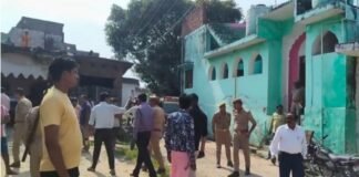 UP: बिजनौर में मस्जिद परिसर के कुएं पर विवाद, हनुमान चालीसा आयोजन का पोस्टर वायरल, पुलिस अलर्ट