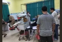 UP: पूर्वांचल एक्सप्रेसवे पर बोलेरो हादसे में युवक की मौत, छह घायल