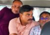 UP: 30 हजार की कथित रिश्वत लेते पूर्ति निरीक्षक समेत तीन गिरफ्तार, जिला पूर्ति कार्यालय में मचा हड़कंप