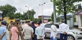 आजमगढ़ में चाय पी रहे युवक पर पीछे से चलाई गोली, हाथ-कंधे को छीलते हुए निकली, हमलावर फरार