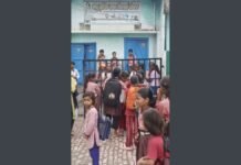 चंदौली में बारिश का असर; कक्षा 1 से 8 तक के सभी स्कूल आज बंद, शिक्षकों को पहुंचना होगा विद्यालय