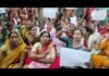 UP: ‘भीख नहीं अधिकार मांगते’ के नारों संग 7 सूत्रीय मांगों को लेकर समूह सखियों का प्रदर्शन