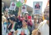 बांदा में मतदाता सूची विवाद पर कांग्रेस का प्रदर्शन, CEC के खिलाफ नारेबाजी के बाद फूंका पुतला