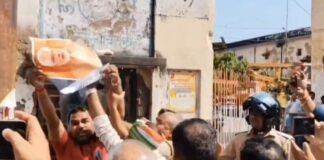 UP: वोट चोरी के आरोपों पर कांग्रेस का हल्लाबोल, चुनाव आयुक्त ज्ञानेश कुमार का फूंका पुतला
