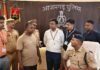 UP: जन सेवा केंद्र बना ठगी का अड्डा! ग्रामीणों के ATM-पासबुक रखकर उड़ाता था रकम