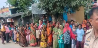 Bareilly में स्कूल बस पकड़ने जा रहे 14 वर्षीय छात्र को ट्रैक्टर-ट्रॉली ने कुचला, मौके पर मौत