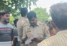 UP: बहराइच में तालाब किनारे मिला 55 वर्षीय शख्स का शव, इलाके में फैली सनसनी