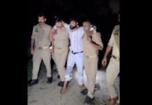 Bareilly: मीरगंज में पुलिस मुठभेड़, छिनैती के दो आरोपी दबोचे, एक के पैर में लगी गोली