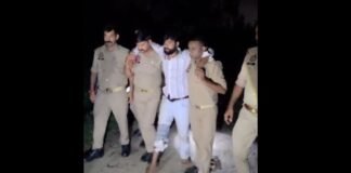 Bareilly: मीरगंज में पुलिस मुठभेड़, छिनैती के दो आरोपी दबोचे, एक के पैर में लगी गोली