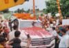 Gonda: बुलडोजर से पुष्पवर्षा, क्रेन से पहनाई 20 फीट की माला, बृजभूषण के स्वागत में दिखा जबरदस्त उत्साह