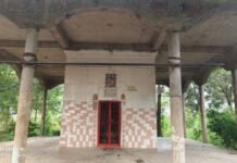 Fatehpur: मंदिर में सेंध! कृष्ण मंदिर से 28 किलो के दो घंटे चोरी, आस्था के केंद्र को बनाया निशाना