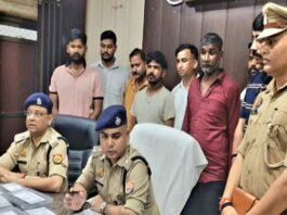 UP: गाजीपुर में अवैध असलहा फैक्ट्री का भंडाफोड़, 9 तमंचे समेत तीन गिरफ्तार