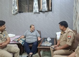 UP: सहारनपुर मस्जिद प्रकरण में सपा डेलिगेशन के पहुंचने से पहले कई नेता हाउस अरेस्ट, कलेक्ट्रेट पर भारी पुलिस बल तैनात