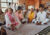 Mathura: महापंचायत कर सामाजिक कुरीतियों पर रोक लगाने का लिया संकल्प