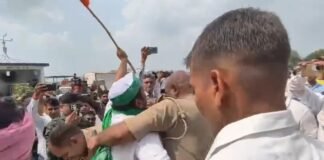Varanasi: भूमि अधिग्रहण और टोल वसूली के विरोध में किसानों का प्रदर्शन, आत्मदाह की कोशिश के बाद कई हिरासत में