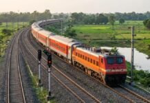 रक्सौल से मुंबई के लिए नई सुपरफास्ट ट्रेन की मांग तेज, सीतामढ़ी-मुजफ्फरपुर के यात्रियों को मिलेगी राहत