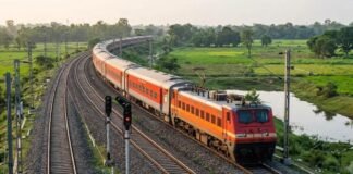 रक्सौल से मुंबई के लिए नई सुपरफास्ट ट्रेन की मांग तेज, सीतामढ़ी-मुजफ्फरपुर के यात्रियों को मिलेगी राहत