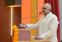 राजस्व, पंचायती राज, आयकर और रक्षा सेवाओं के अनुभवी अब संभालेंगे यूपी की मंडियों की कमान