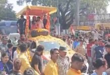 धीरेंद्र शास्त्री बोले- देश में जातिवाद नहीं, राष्ट्रवाद चाहिए; रथयात्रा में 7 वचनों की शपथ