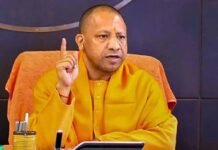 कानपुर में भाजपा नेता से 32 लाख की लूट, CM योगी ने खुद ली रिपोर्ट; थाना प्रभारी सस्पेंड