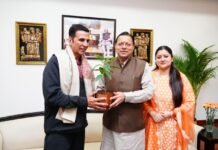 मुख्यमंत्री पुष्कर सिंह धामी से प्रसिद्ध फिल्म अभिनेता अक्षय कुमार ने की शिष्टाचार भेंट