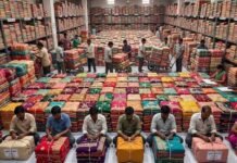 सूरत में साड़ी उद्योग पर संकट, उत्पादन में भारी गिरावट से बढ़ेंगी कीमतें!