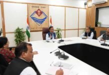 प्रमुख सचिव ने तृतीय प्रवासी उत्तराखण्डी दिवस सम्मेलन के आयोजन के सम्बन्ध में ली बैठक