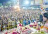 धीरेंद्र शास्त्री का बयान, बोले- गरबा पंडाल में गोमूत्र पिलाकर दें एंट्री; बेटियों को लेकर भी कही बात