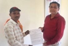 सरकारी सेवाओं की राह हुई आसान, सेवा सेतु से नंद किशोर की बेटी को सिर्फ 4 दिनों में मिले तीन प्रमाण पत्र